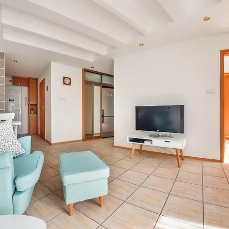 Sun&Snow, Partyzantów *